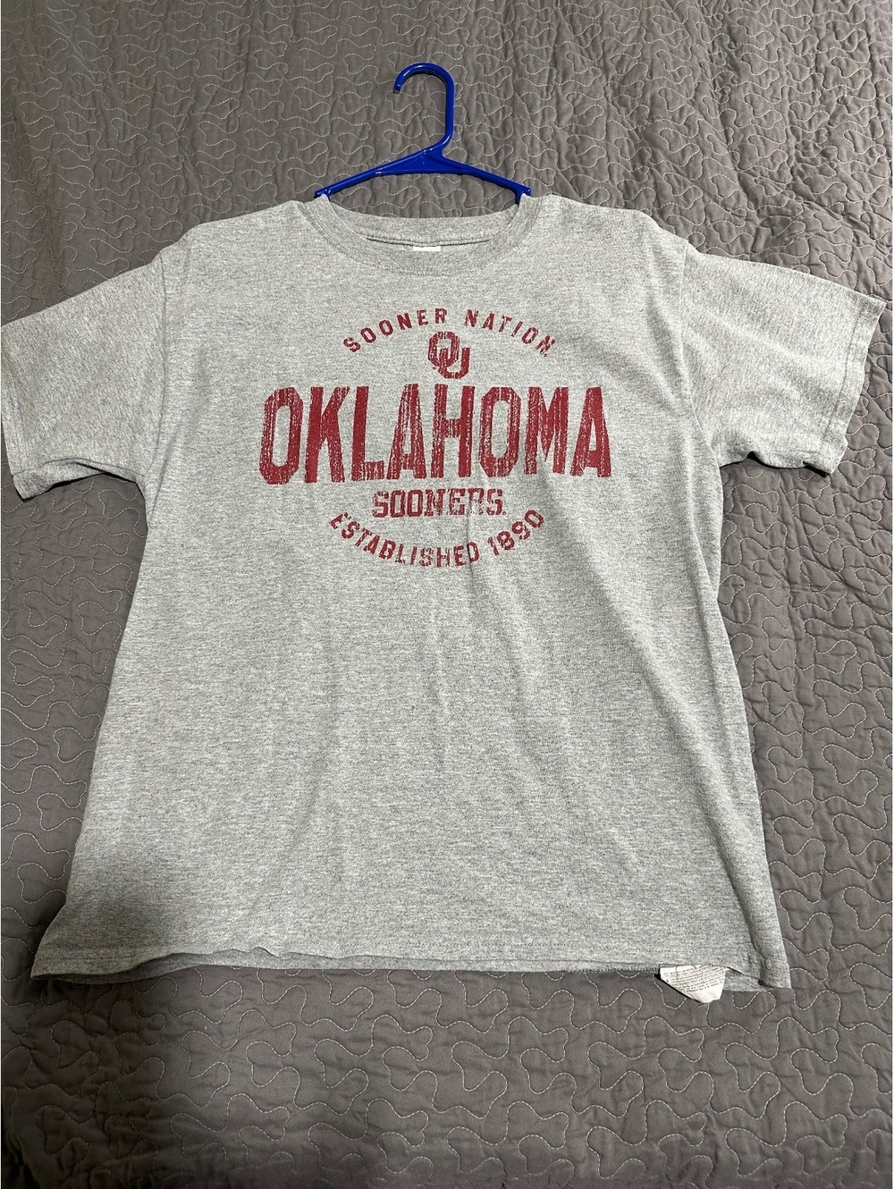 Hanes Oklahoma Sooners Gray Graphic T-Shirt Medium
